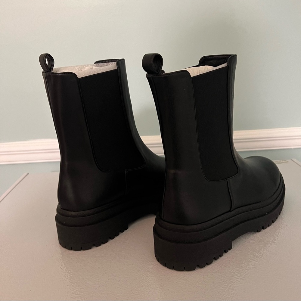 Good American Chelsea Lug Sole Combat Boots In Black Size 12 New - Picture 3 of 6